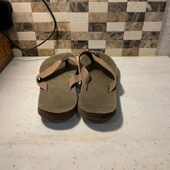 Rainbow Flop Flops - Picture 3 of 4